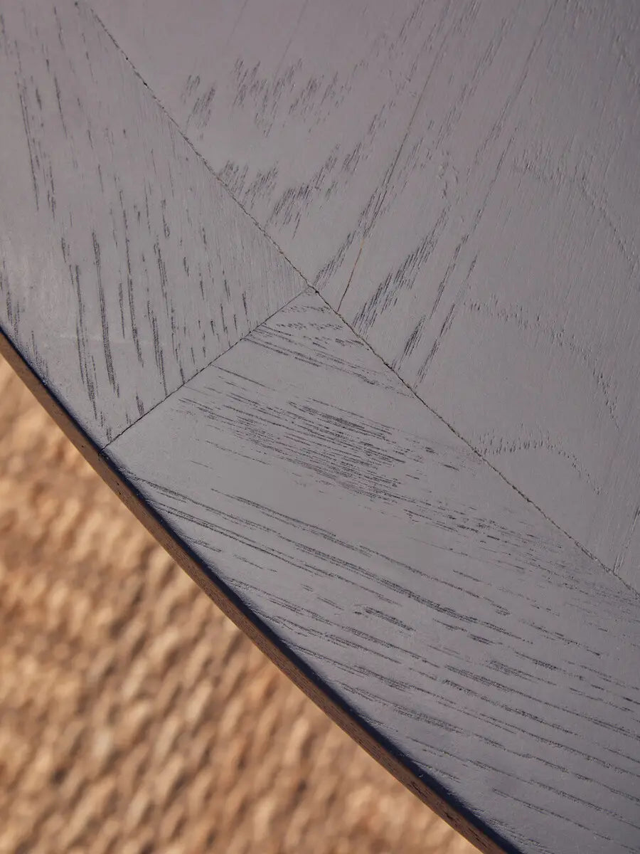 Lydia Oak Wood Round Table