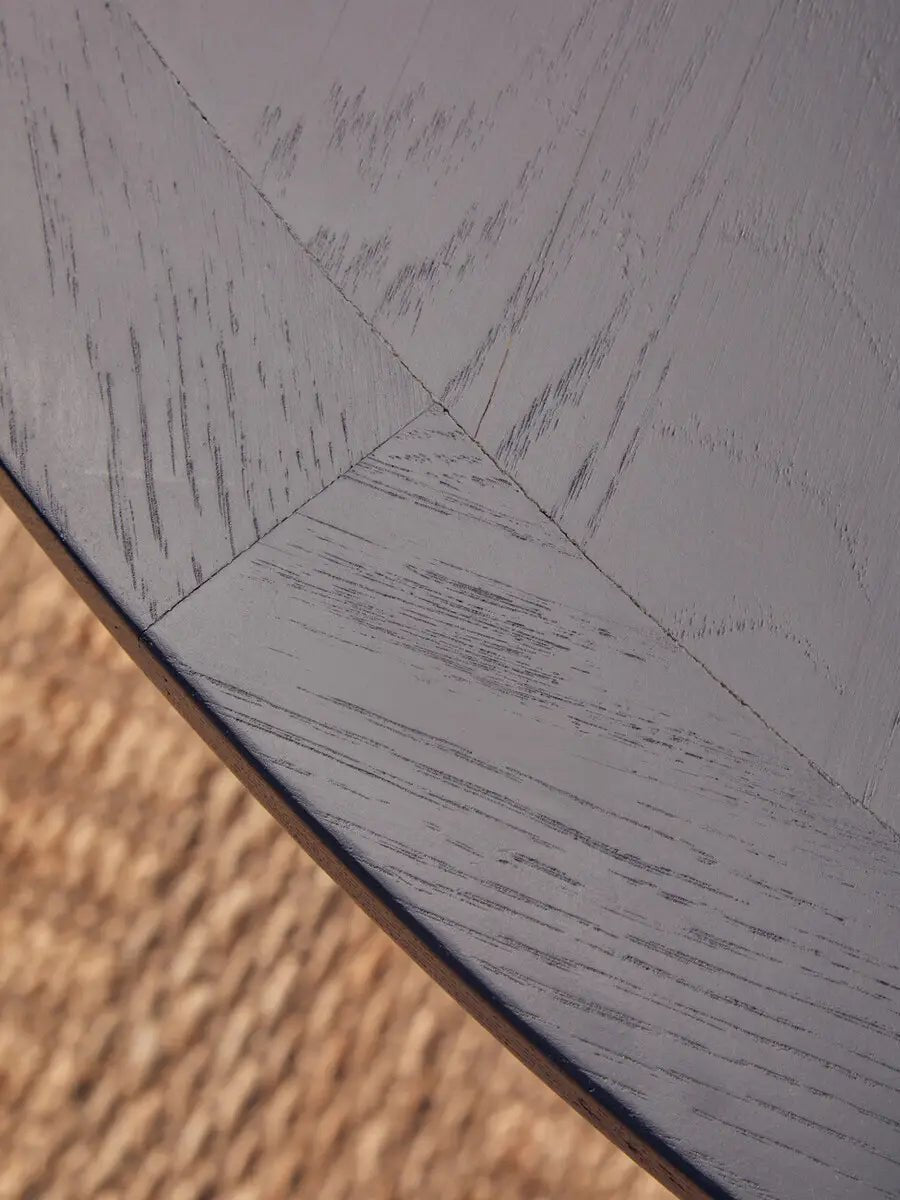 Lydia Oak Wood Round Table