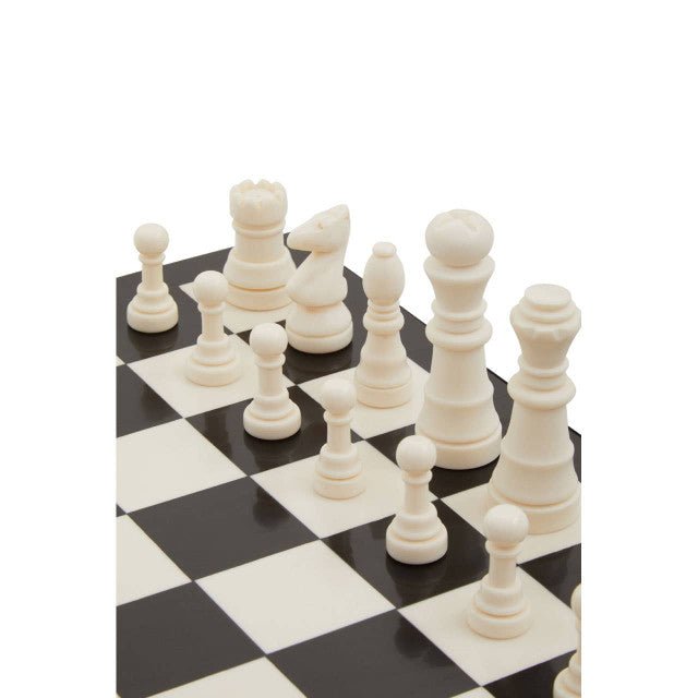 Beckford Games Black and White Chess Set
