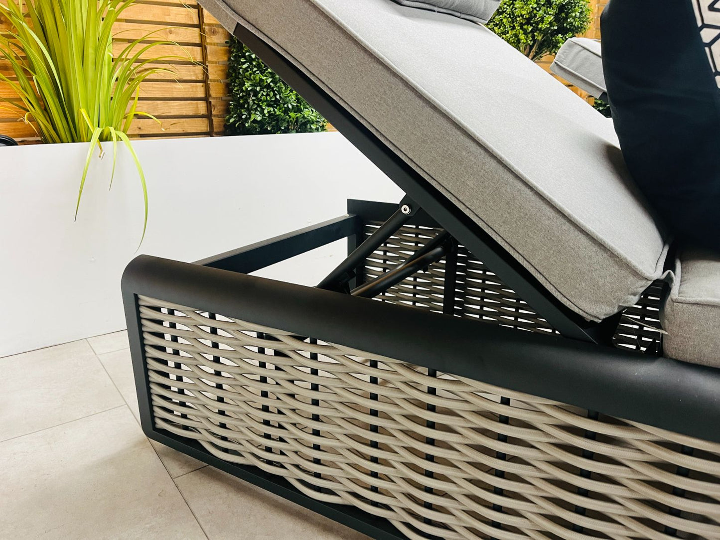 Chimes - Monaco Aluminium Sun Lounger Set with Coffee Table - Rope Weave