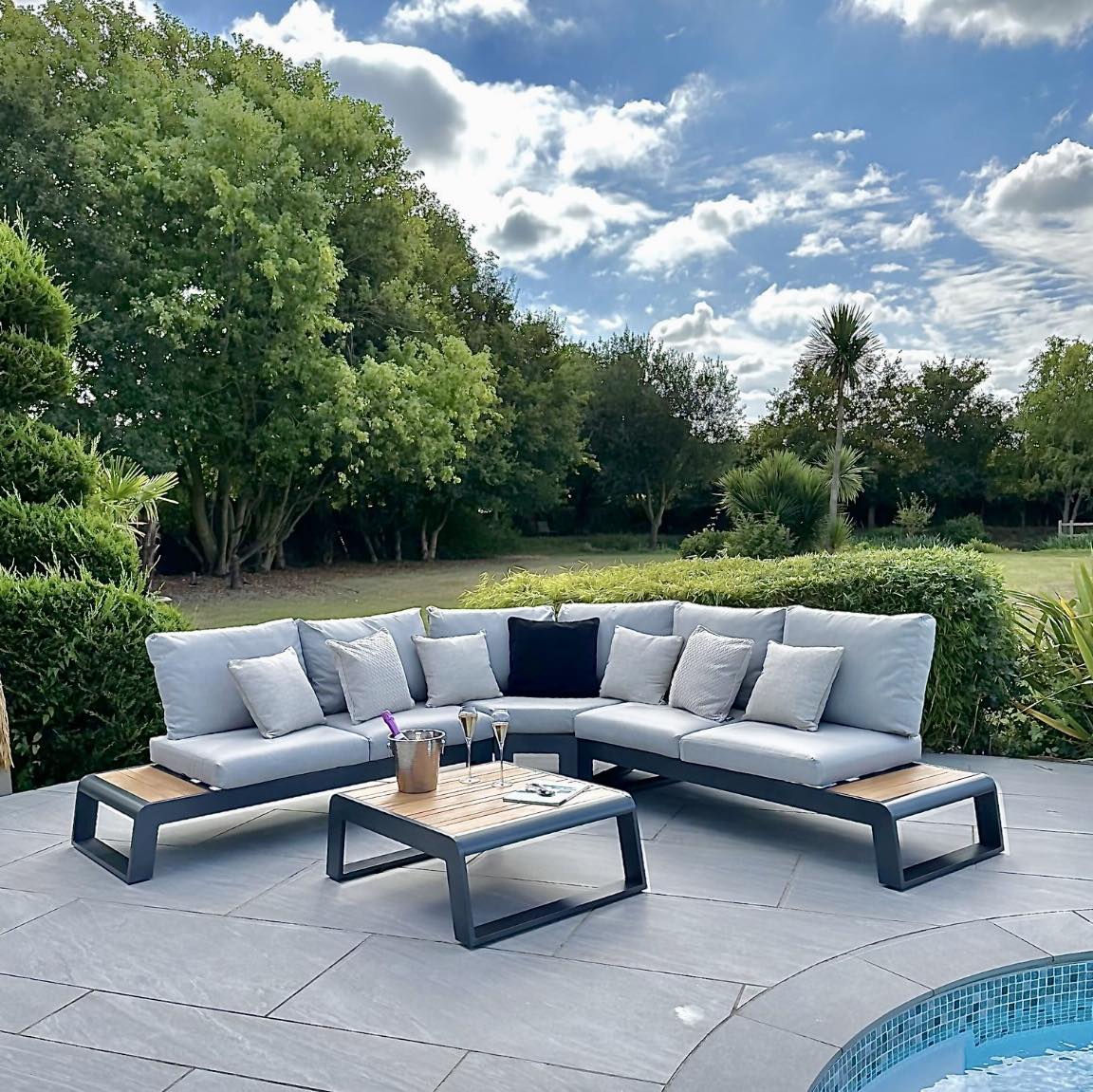 Nova - Maddox Corner Sofa Set with Square Coffee Table - 1 IN STOCK