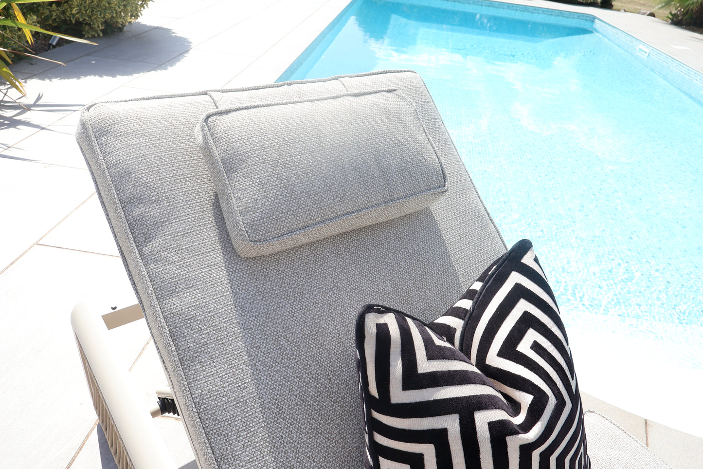 Chimes - Portofino Sun Lounger Set With Coffee Table - Cream