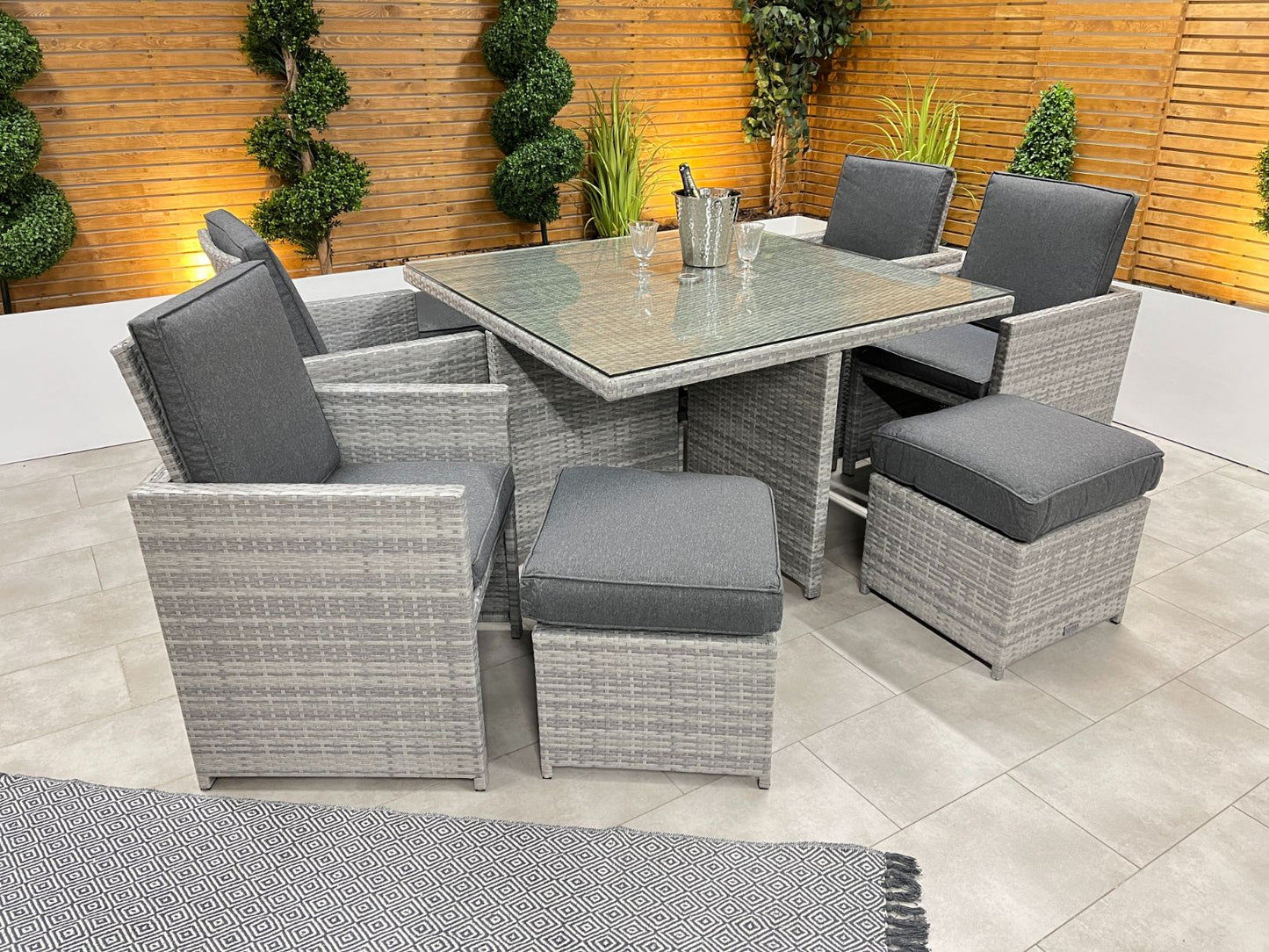 Chimes - Stone Grey Mia 4 Seat Cube Set With 4 Stools