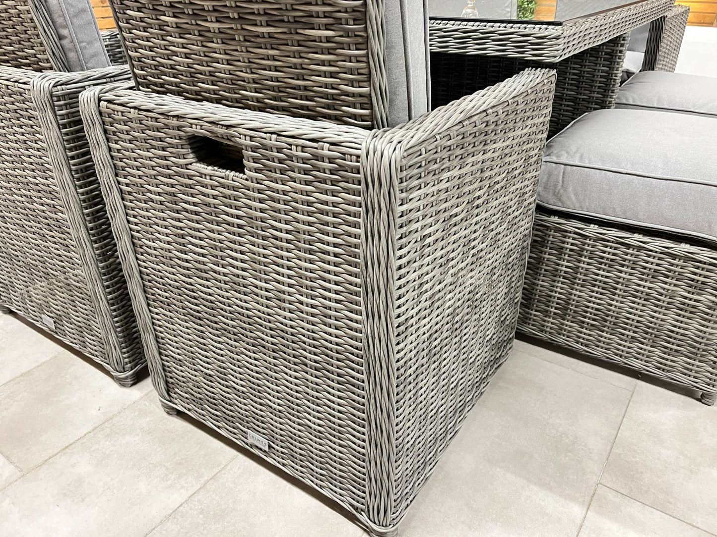 Chimes - Prestige Grey Mia 4 Seat Cube Set With 4 Stools - LOW STOCK