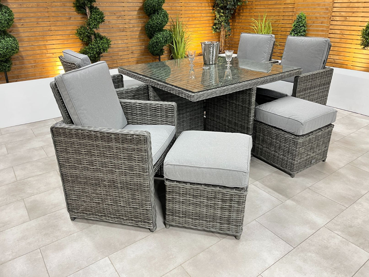 Chimes - Prestige Grey Mia 4 Seat Cube Set With 4 Stools - LOW STOCK