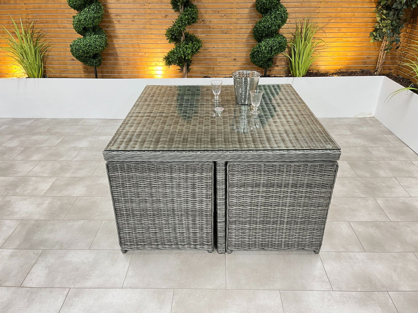 Chimes - Prestige Grey Mia 4 Seat Cube Set With 4 Stools - LOW STOCK