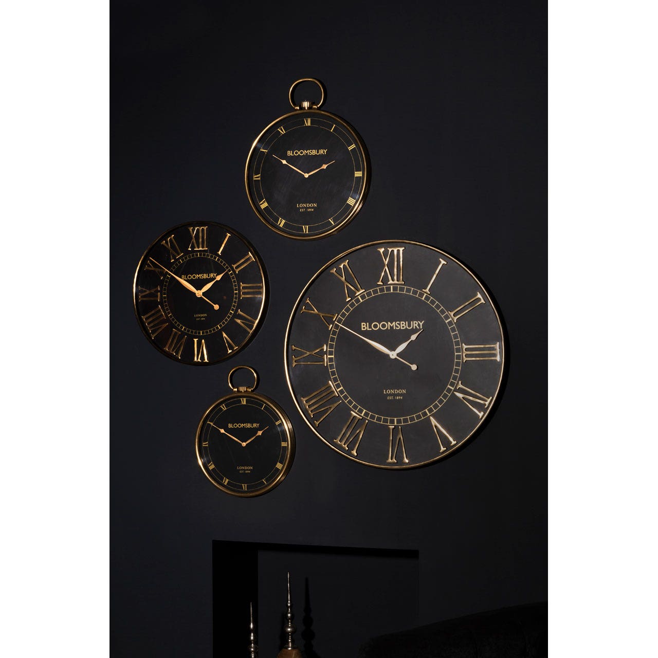 Chimes - Hammersmith Large Pocket Style Wall Clock