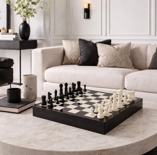 Beckford Games Black and White Chess Set