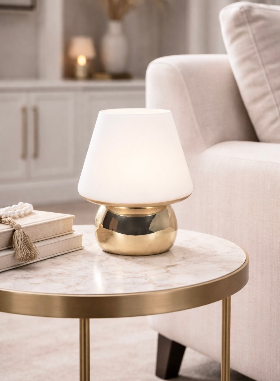 Gold and White Mushroom Hurricane