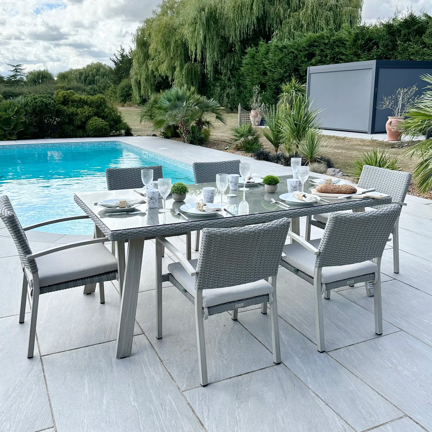 Nova - Griffin 6 Seat Rectangular Dining Set - Light Grey