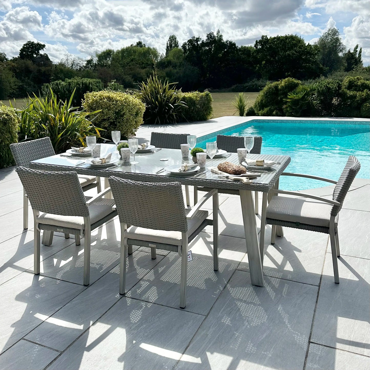 Nova - Griffin 6 Seat Rectangular Dining Set - Light Grey