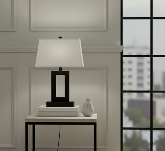 Leo Black and White Table Lamp