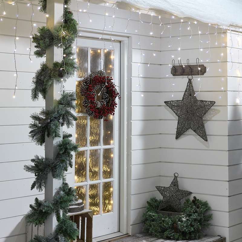Snowing Icicle Lights with 360 LEDs - Cool White