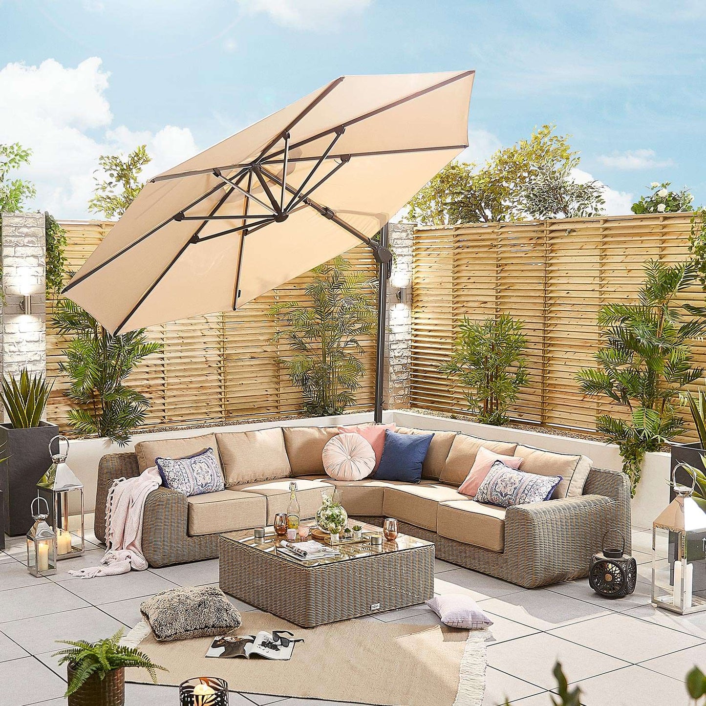 Nova - Beige Galaxy LED Cantilever Parasol - 3.5m Round