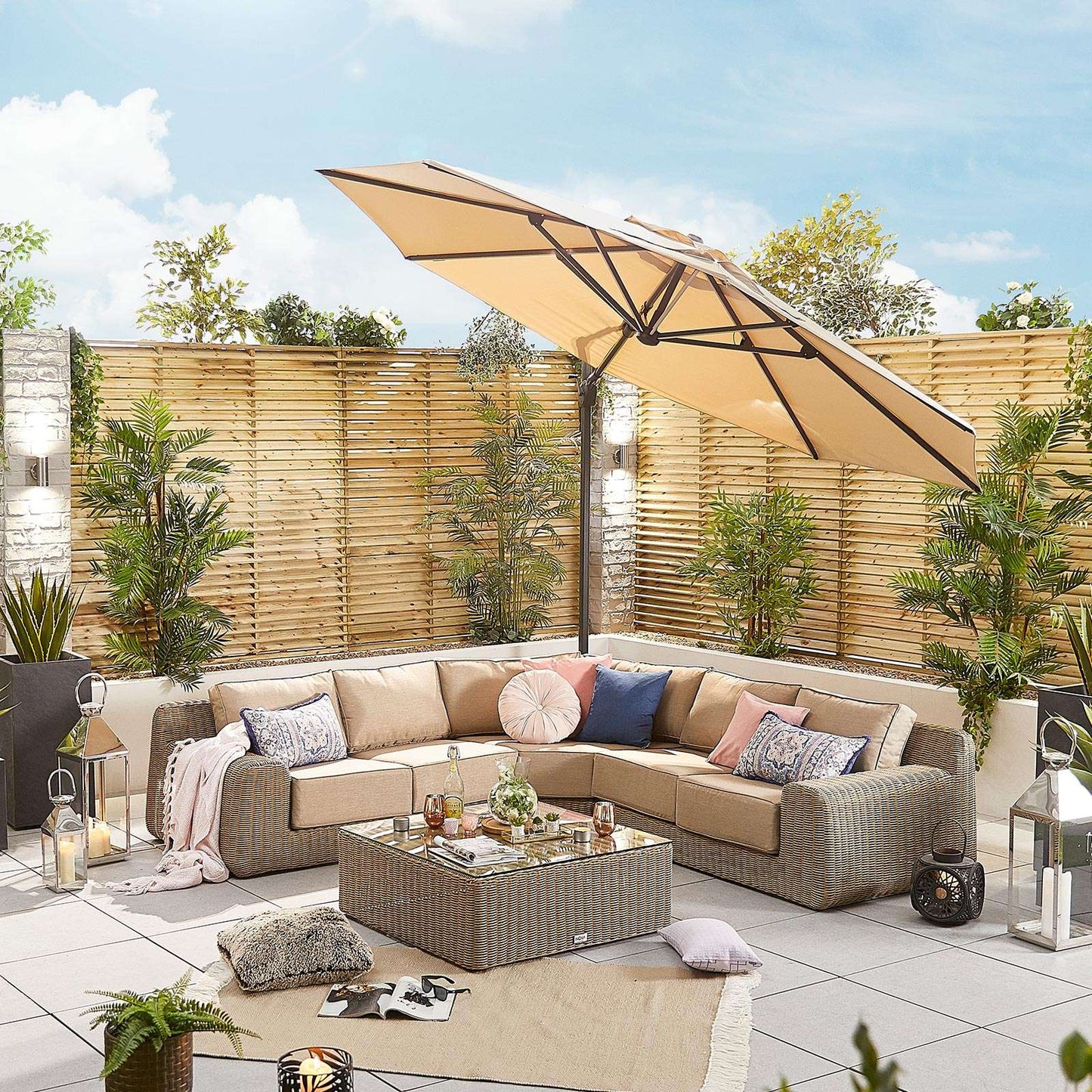 Nova - Beige Galaxy LED Cantilever Parasol - 3.5m Round