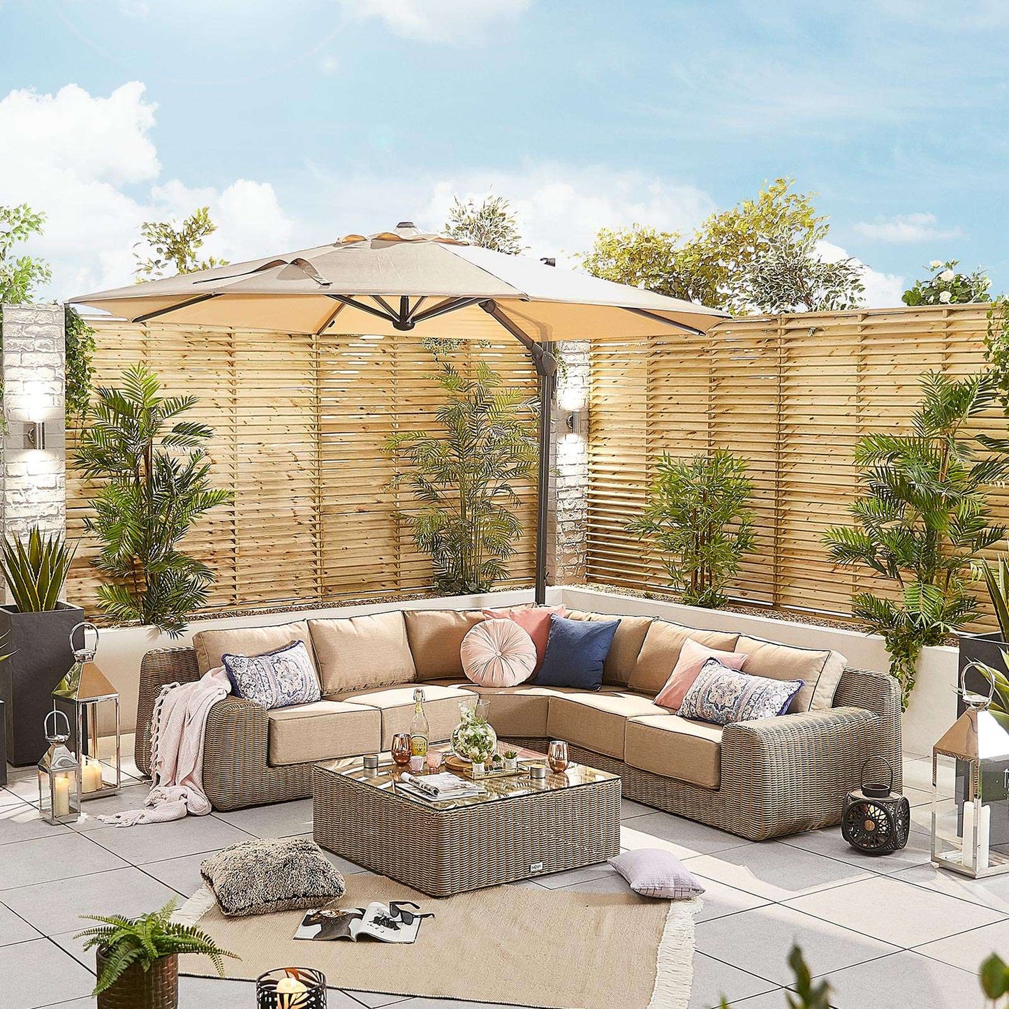 Nova - Beige Galaxy LED Cantilever Parasol - 3.5m Round