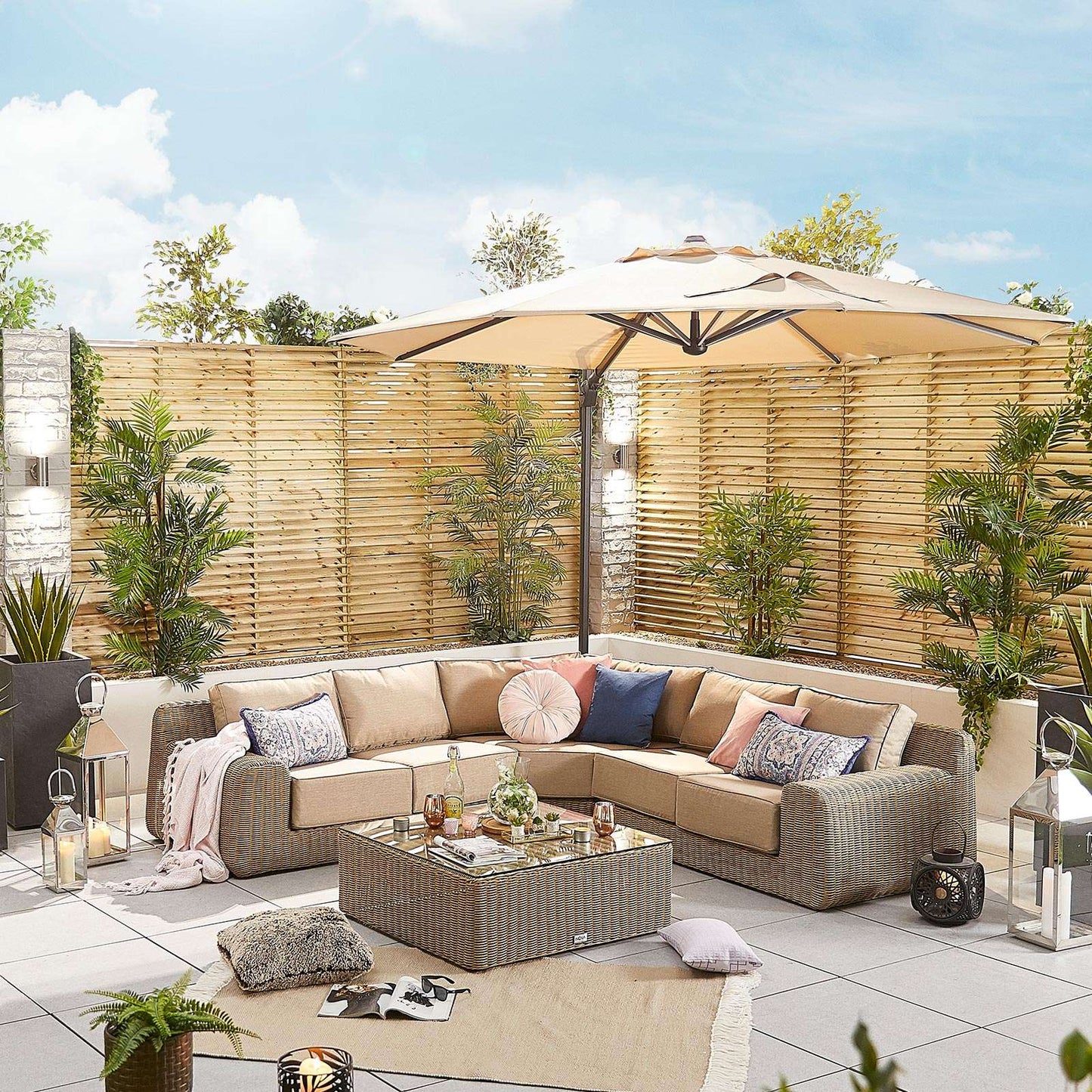 Nova - Beige Galaxy LED Cantilever Parasol - 3.5m Round