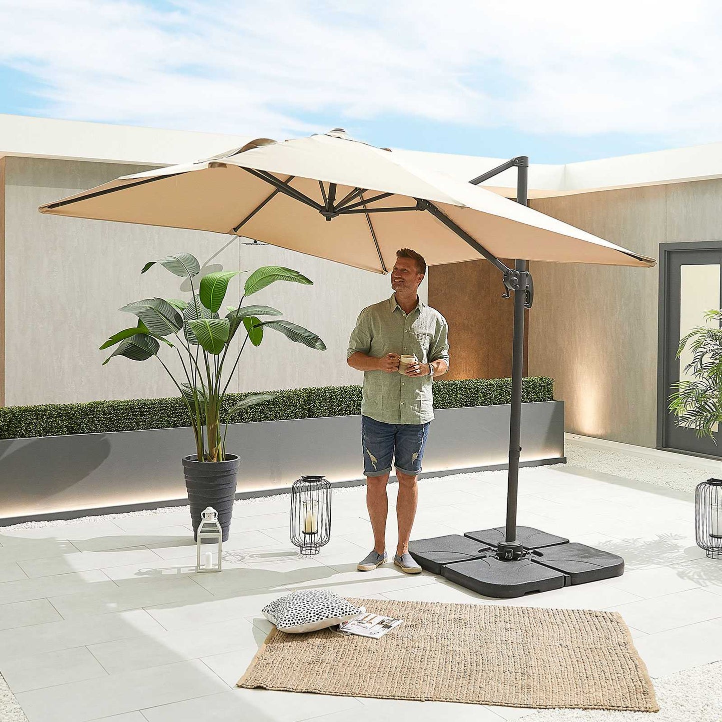 Nova - Apollo 2.5m Square Cantilever Parasol- Crank & Tilt - Beige