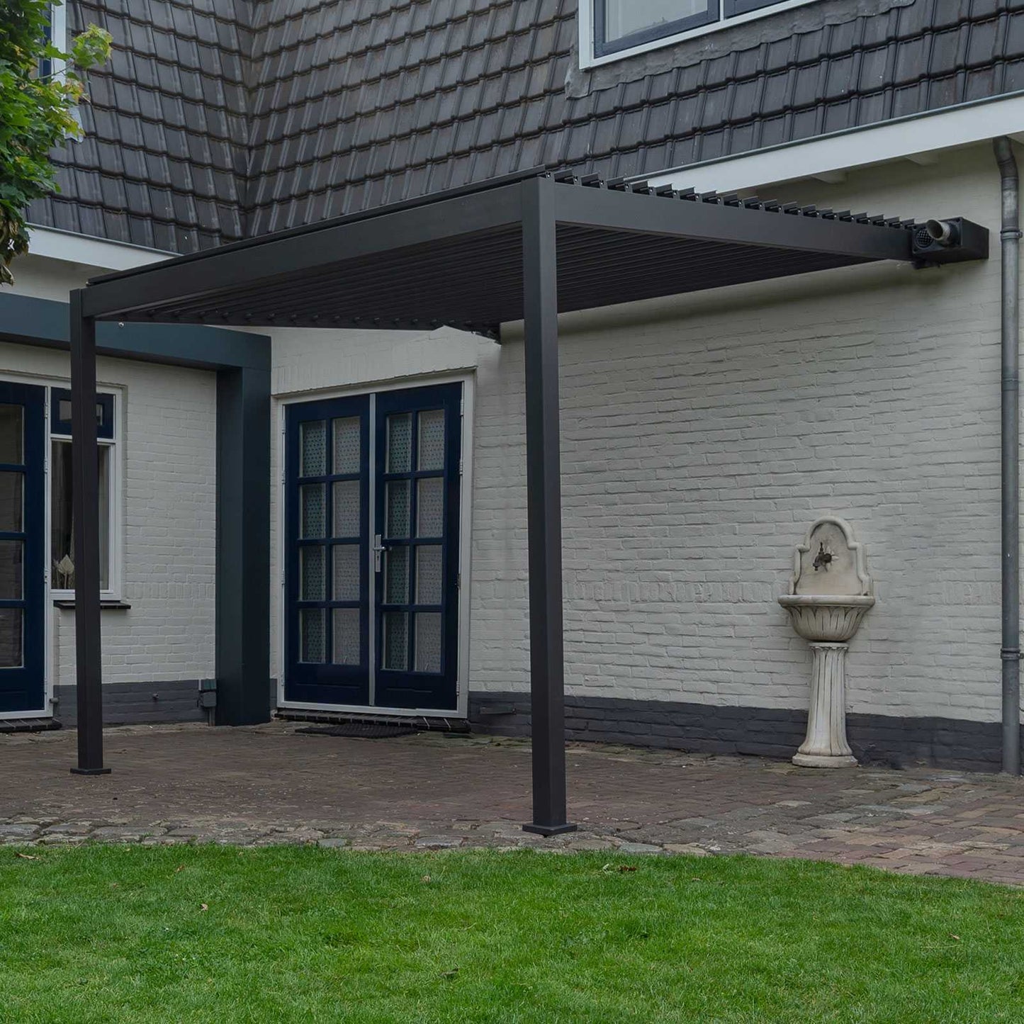 Nova - Titan Aluminium Wall Mounted Pergola - 3m x 3m Square in Grey