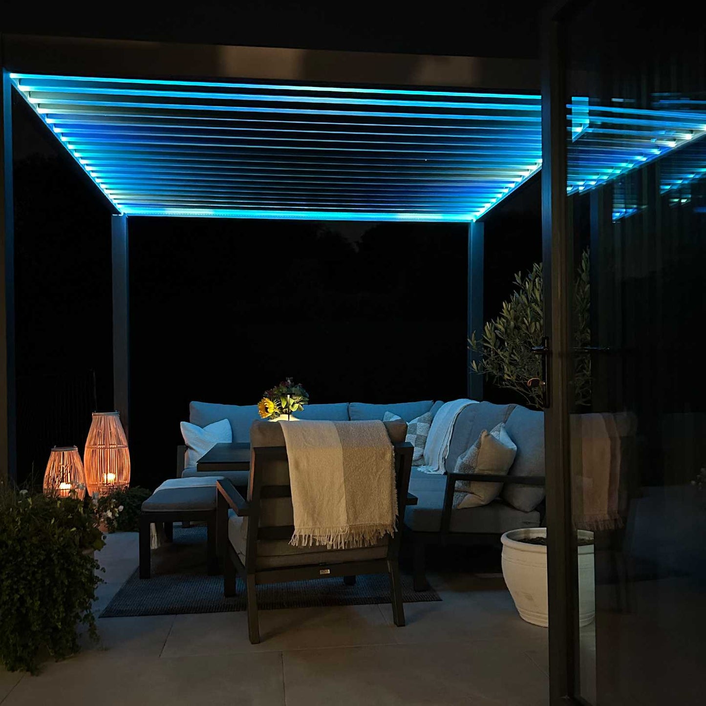 Nova - Titan 4m x 3m Rectangular Motorised LED Pergola in Grey