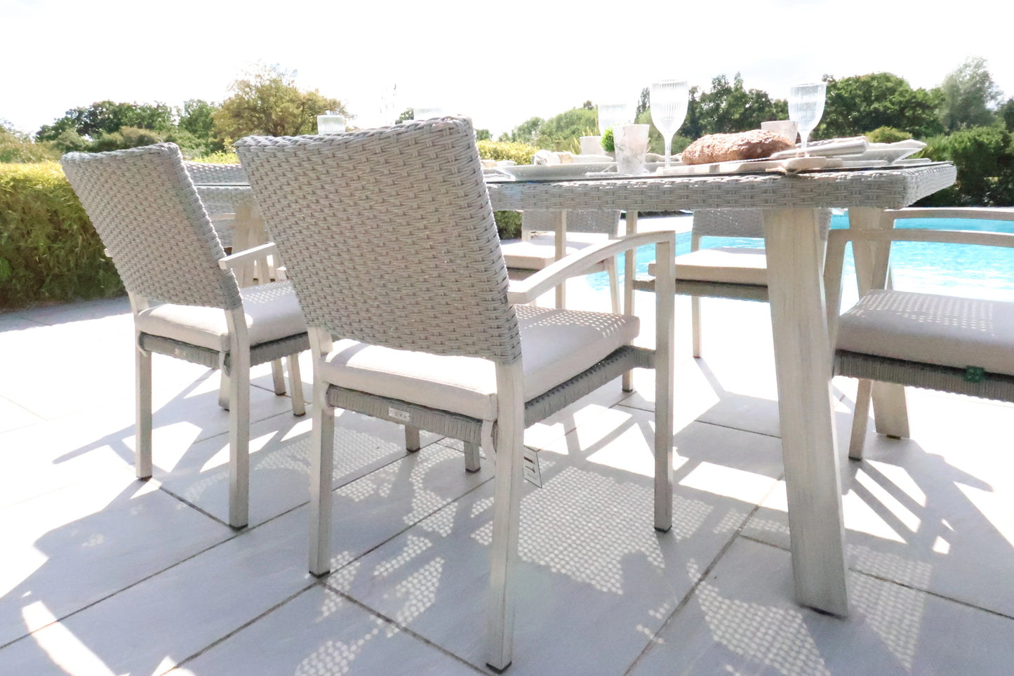 Nova - Griffin 6 Seat Rectangular Dining Set - Light Grey