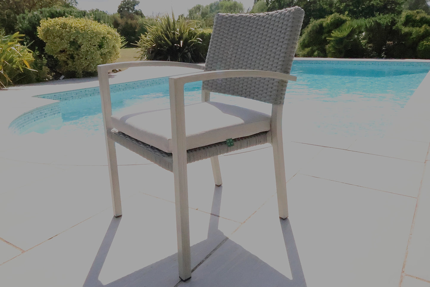 Nova - Griffin 6 Seat Rectangular Dining Set - Light Grey