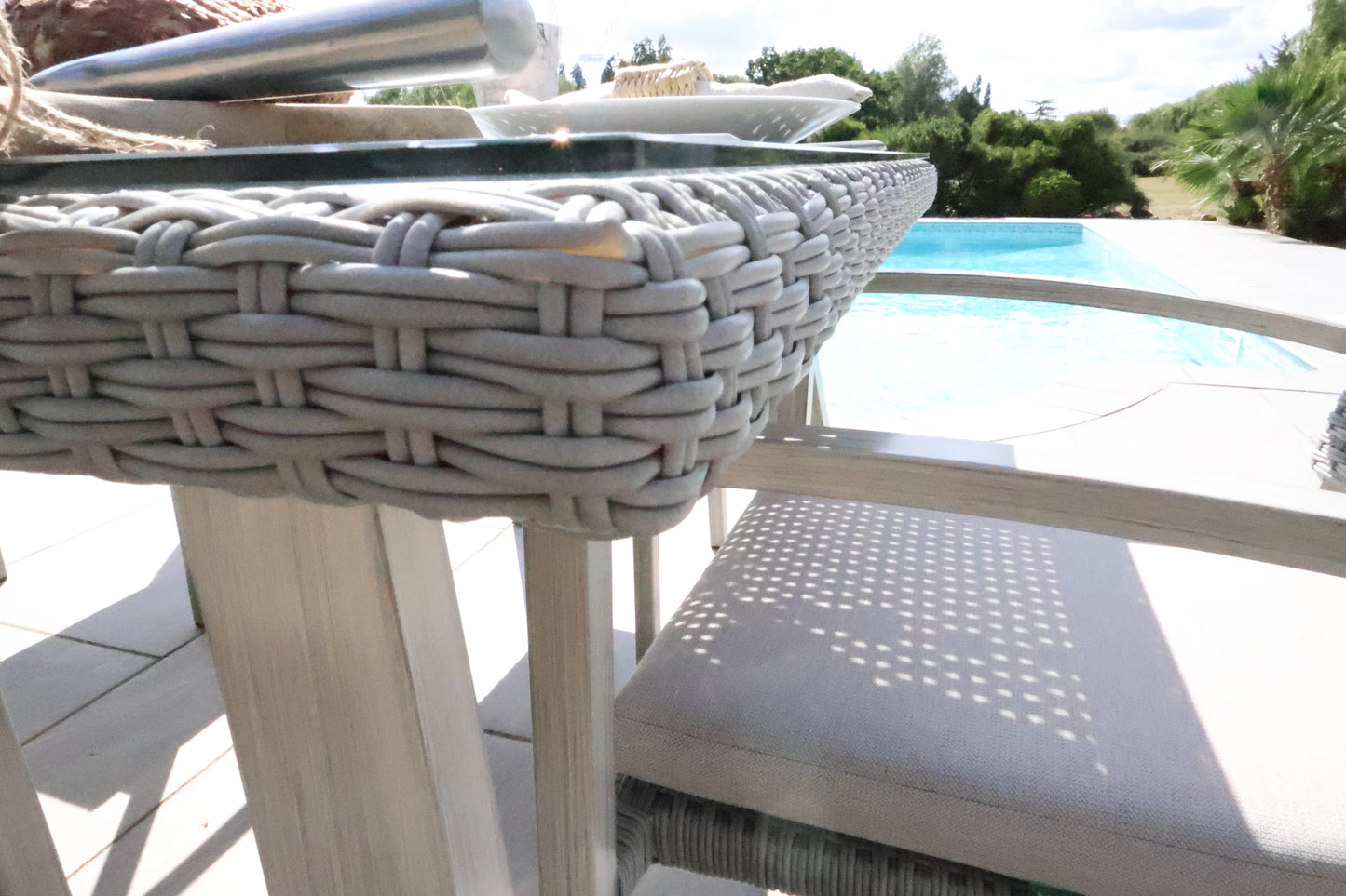 Nova - Griffin 6 Seat Rectangular Dining Set - Light Grey