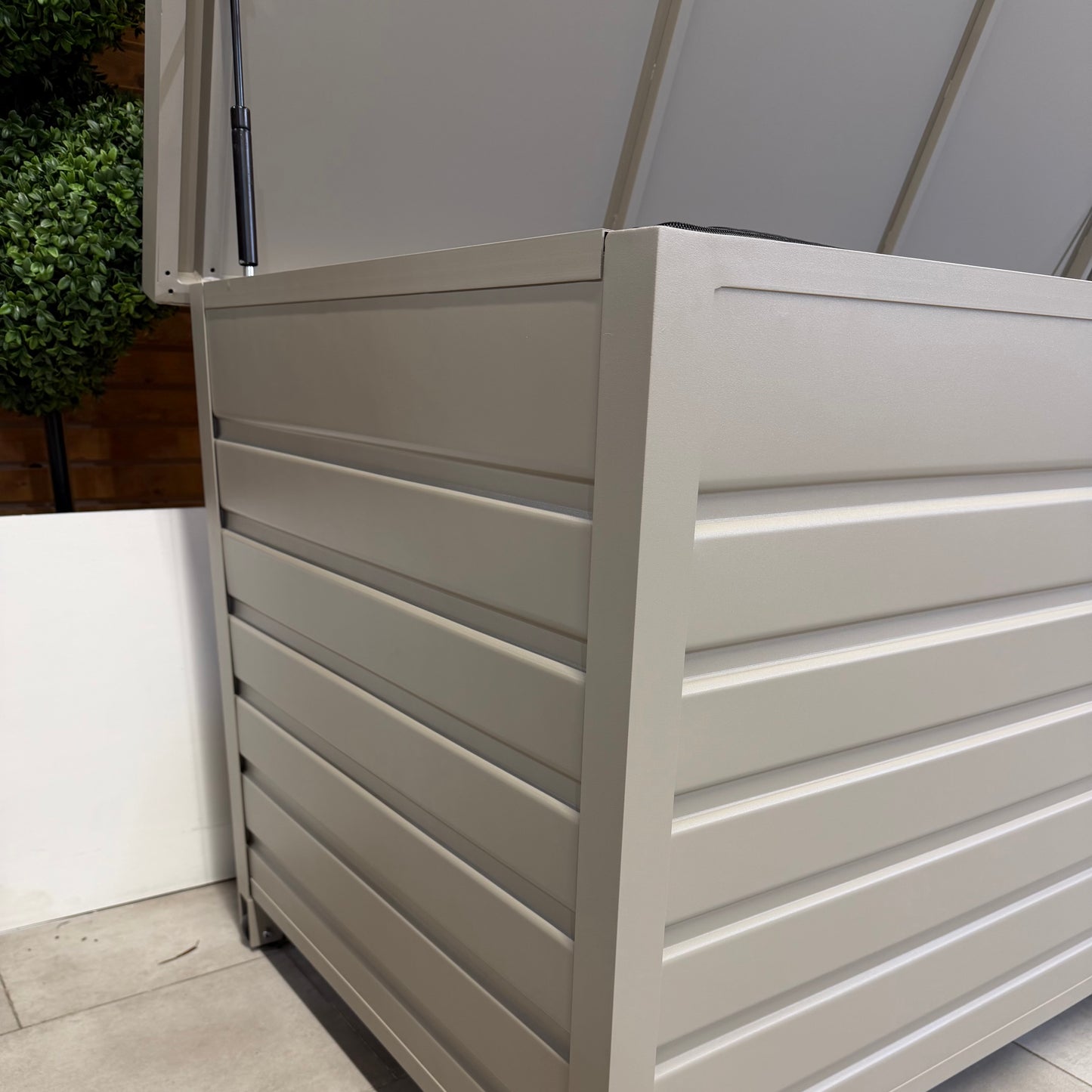 Chimes - Aluminium Cushion Storage Box - Cream