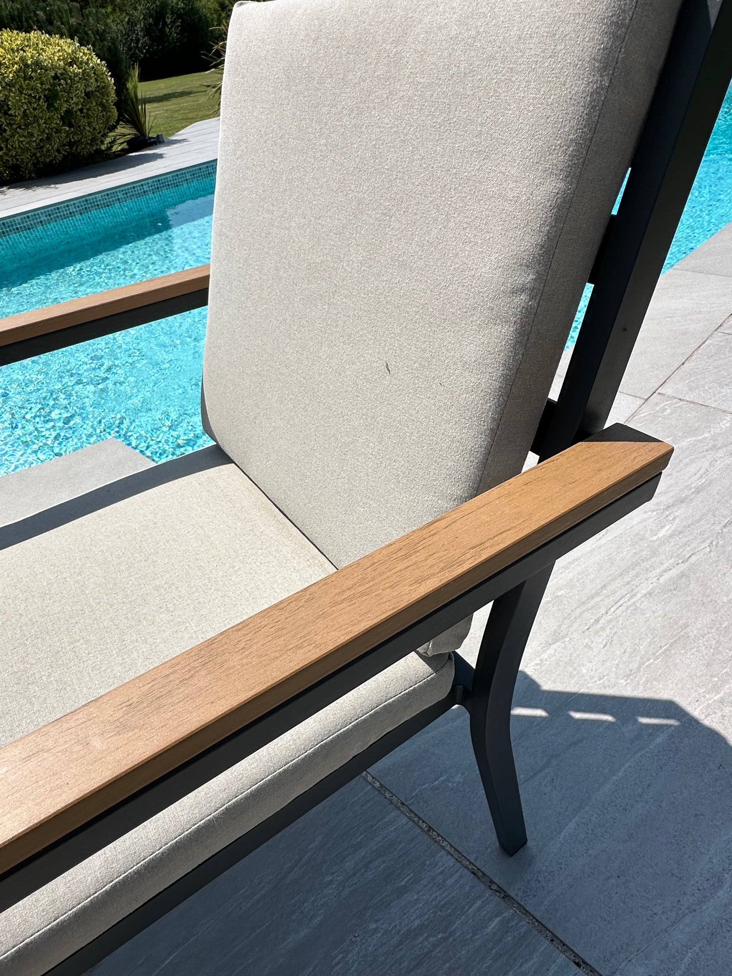 Nova - Heidi 2 Seat Round Bistro Set