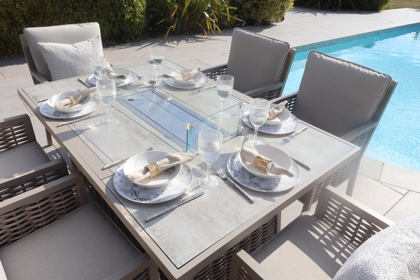 Chimes - Monaco Aluminium 6 Seat Rectangular Dining Set - 1 Meter x 1.5 Meter Table With Firepit - Rope Weave - Cream