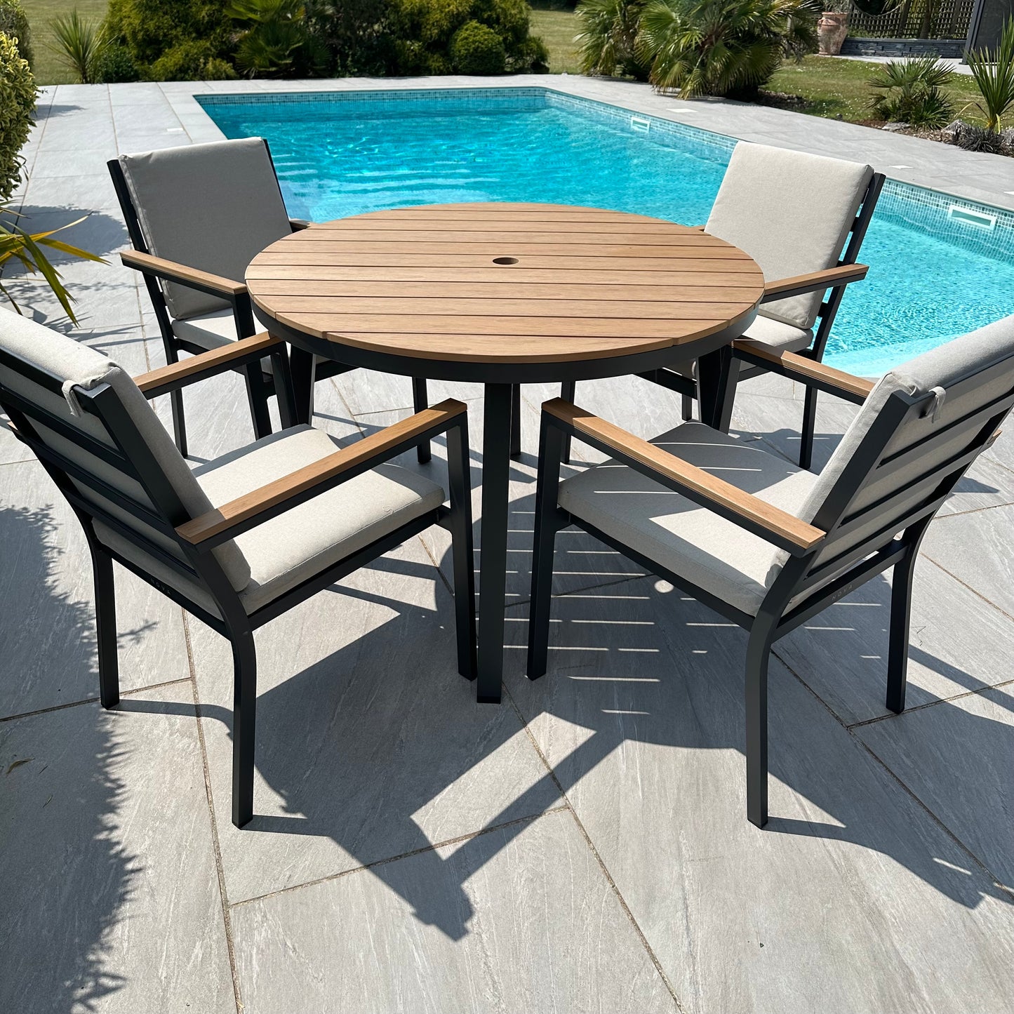 Nova - Heidi 4 Seat Round Dining Set - LOW STOCK