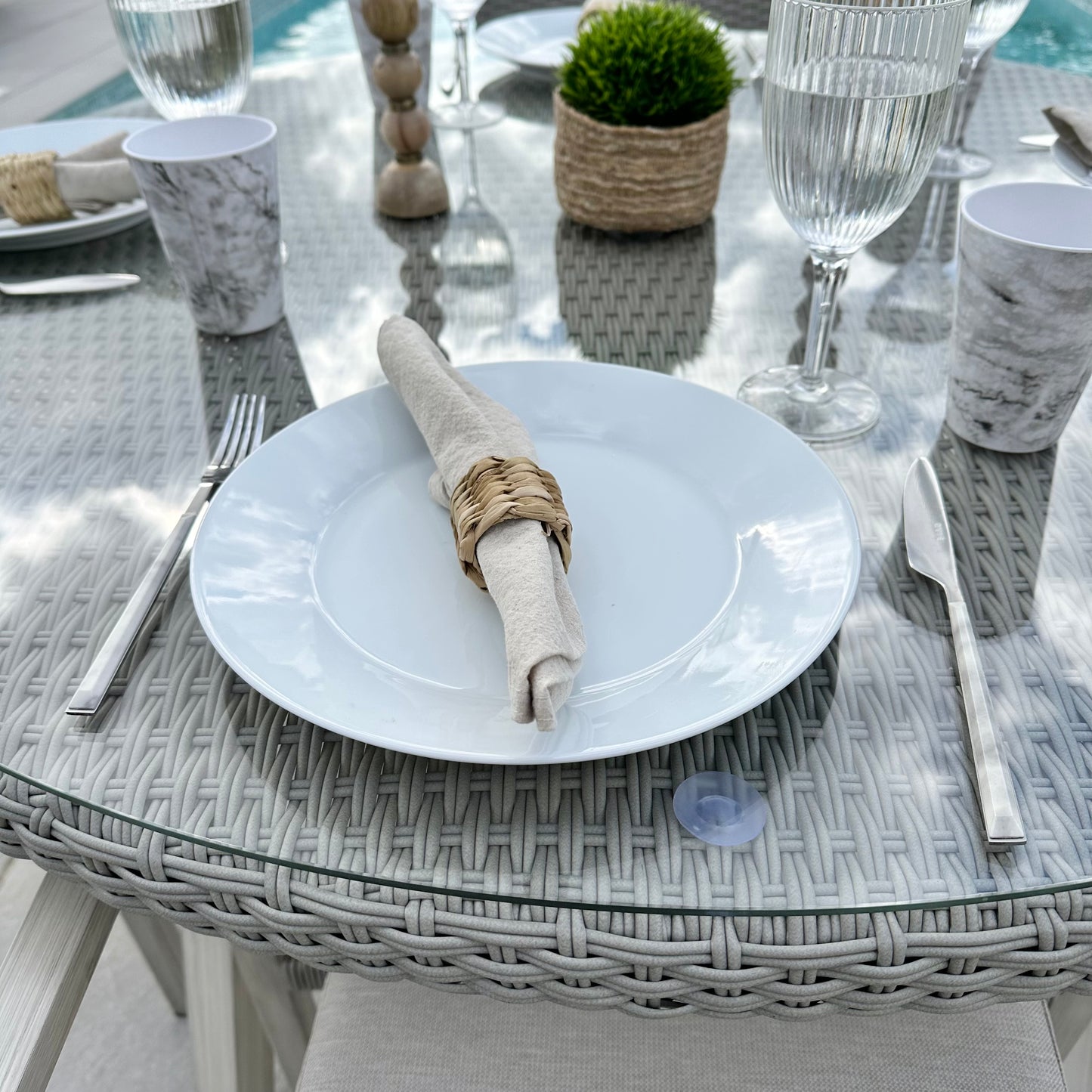 Nova - Griffin 4 Seat Round Dining Set - Light Grey - LOW STOCK
