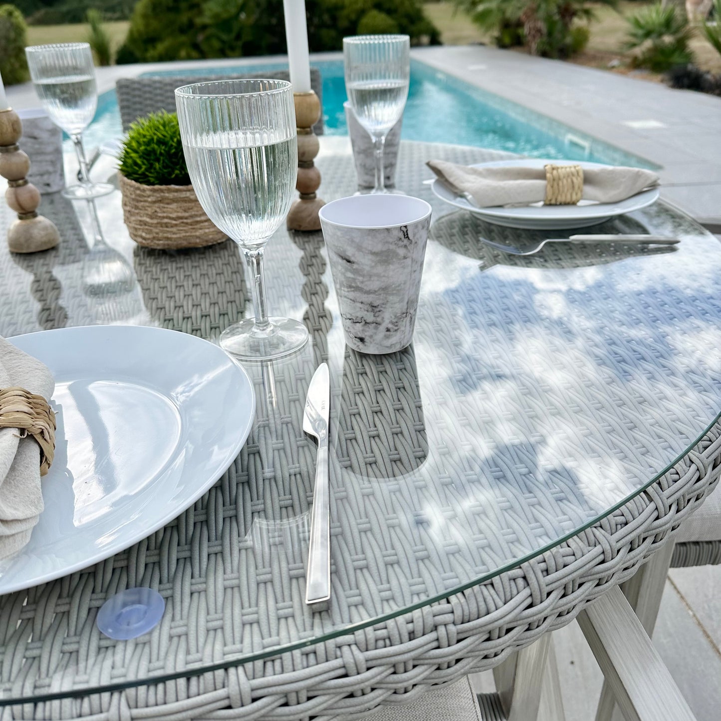 Nova - Griffin 4 Seat Round Dining Set - Light Grey - LOW STOCK
