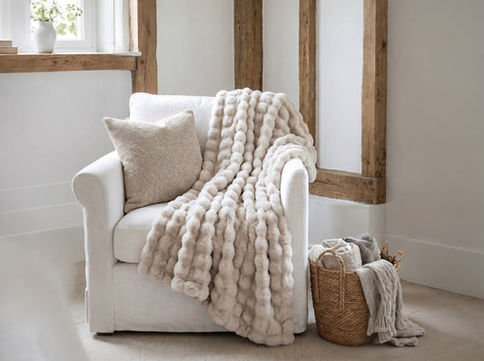 Malini Raffles Beige Throw