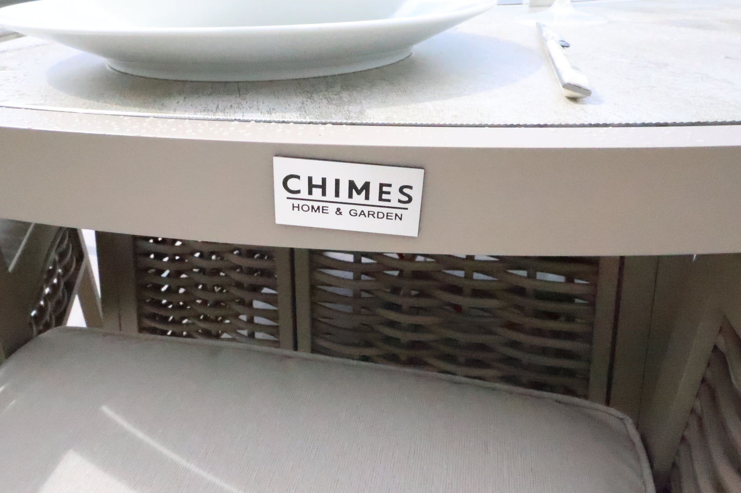 Chimes - Monaco Aluminium 6 Seat Round Dining Set - 1.5 Meter Round Table With Firepit - Rope Weave - Cream